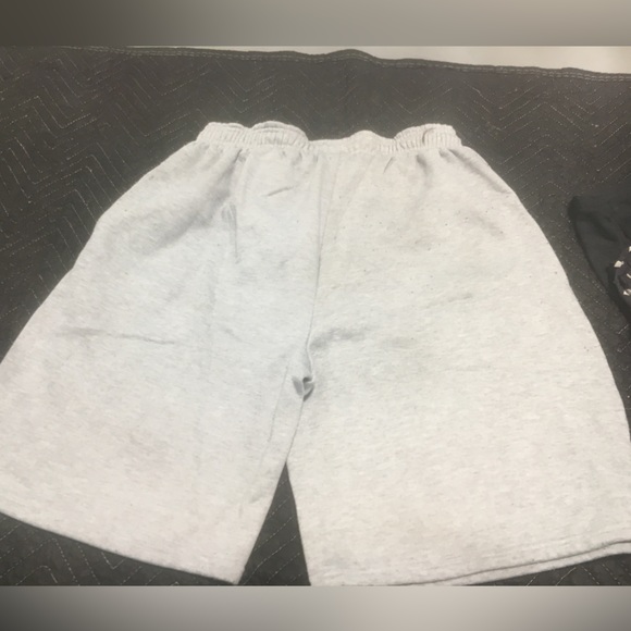 Champion Shorts - Picture 2 of 3